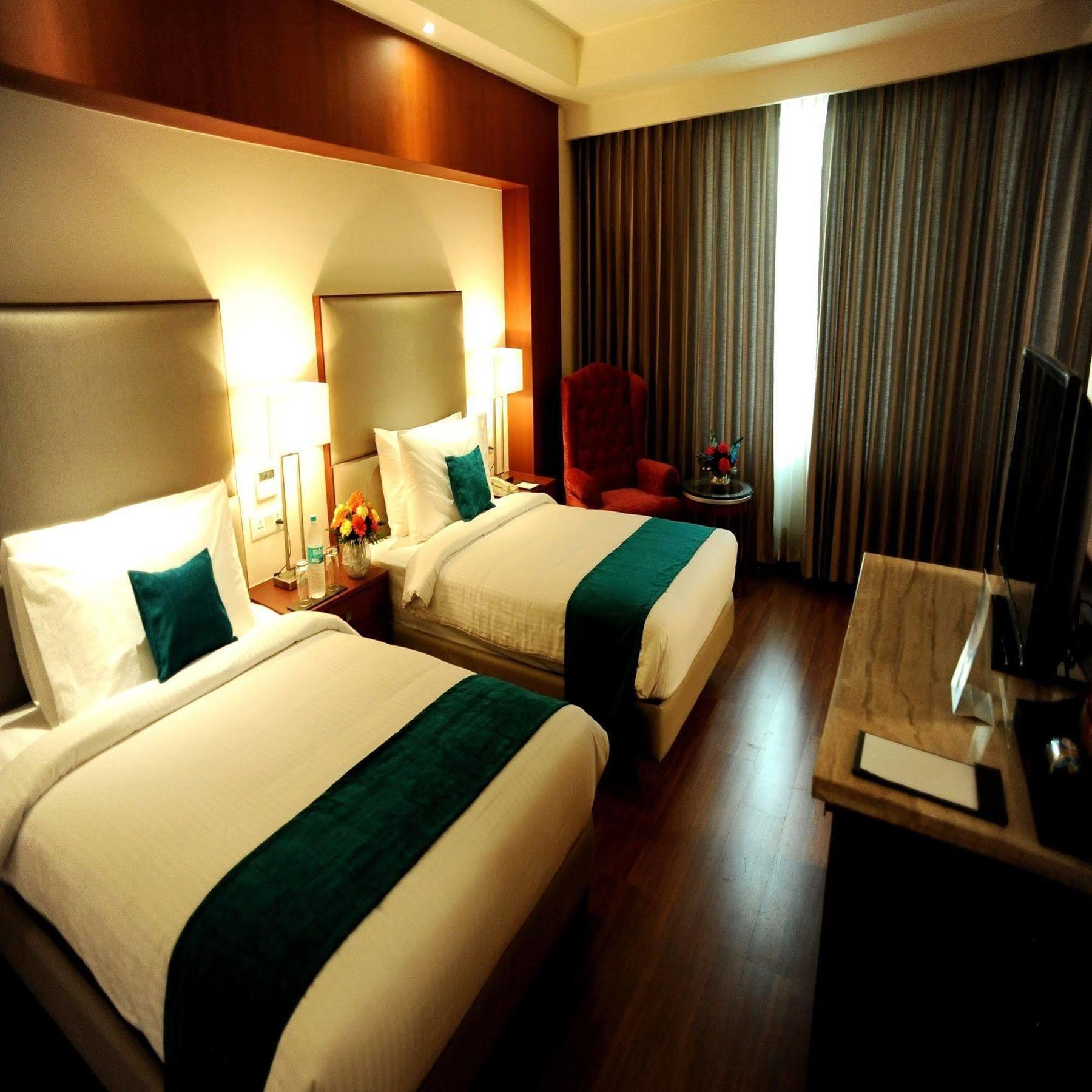 Sarovar Portico- Jalandhar Extérieur photo